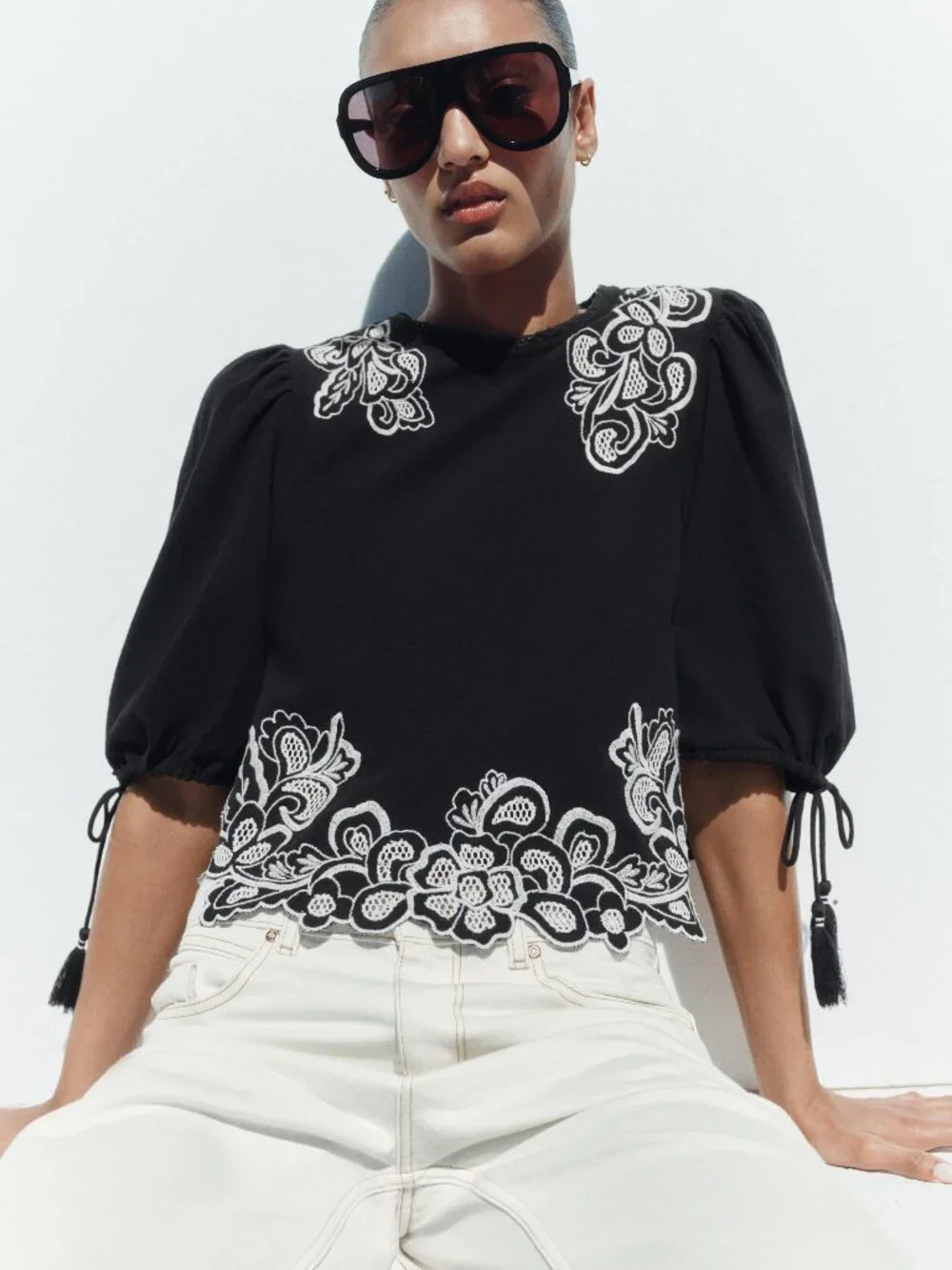 ZARA Black White Embroidered Puff Sleeve Blouse Size Small